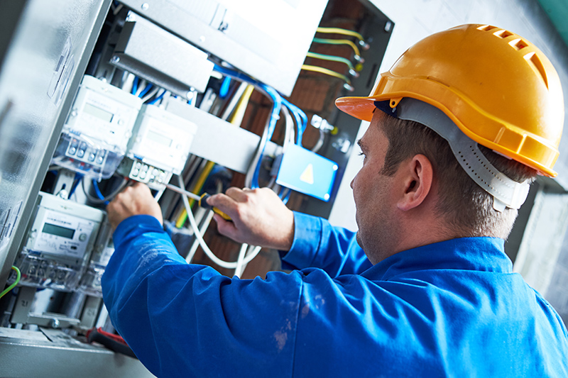 Become An Electrician in Pontefract West Yorkshire