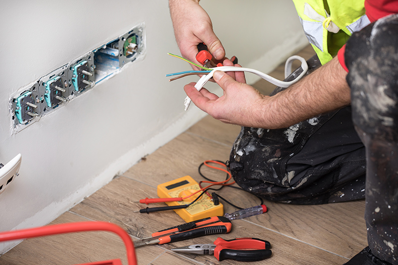 Emergency Electrician in Pontefract West Yorkshire